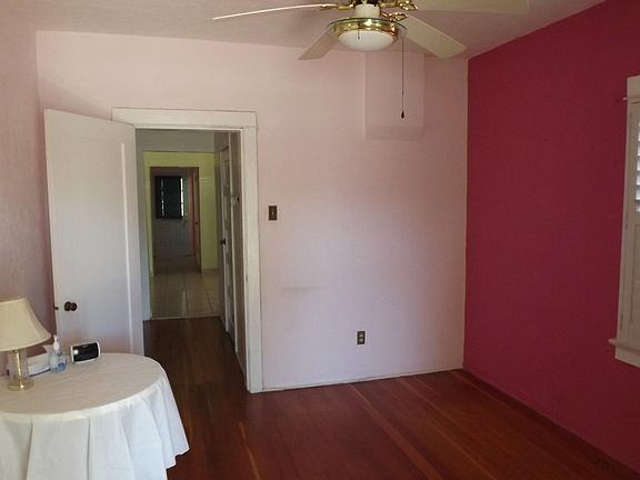 5th image of 930 S 8th Ave