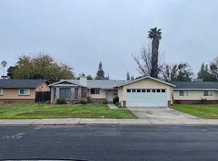 1333 Woodside Dr, Modesto, CA 95355