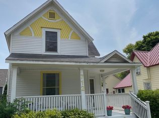 712 Washington St, Traverse City, MI 49686