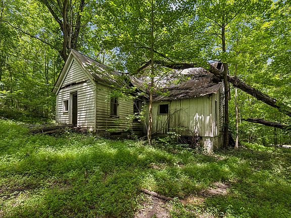 5th image of 4876 Louise Creek Rd
