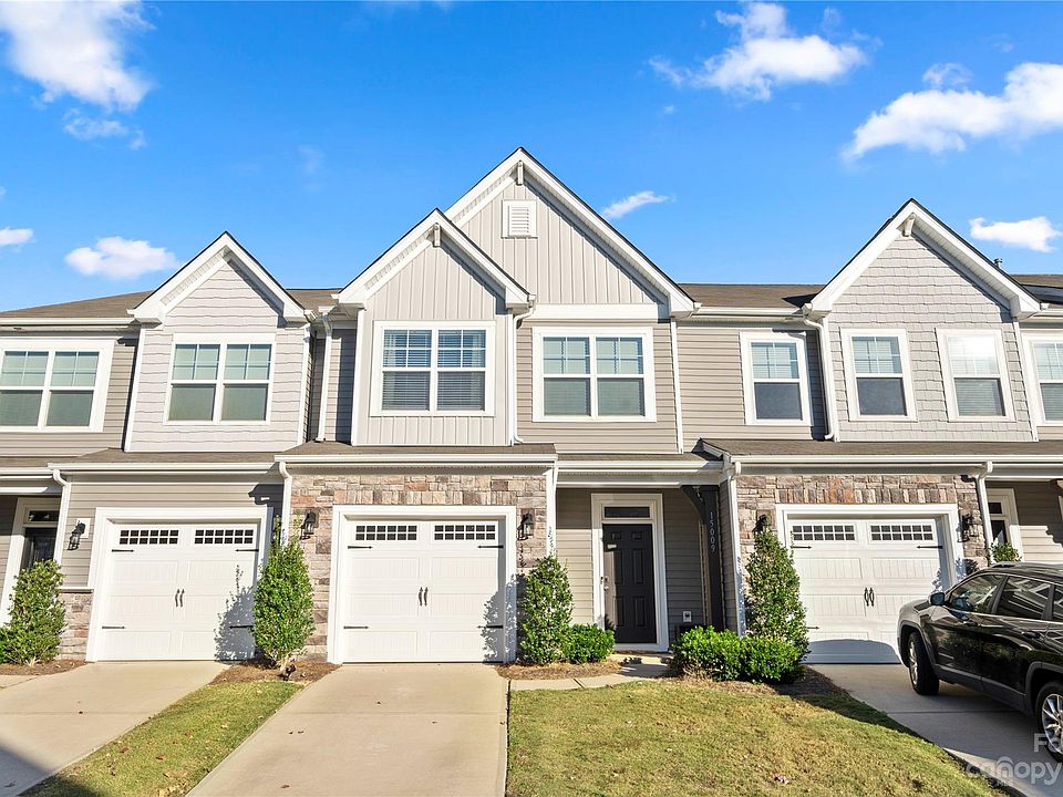 1st image of 15009 Savannah Hall Dr