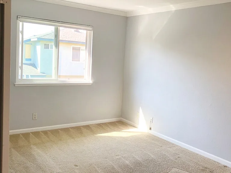 2146 Galveston Ave #B — Photo 6