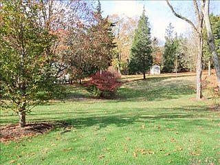 5th image of 775 Holbrook Ln