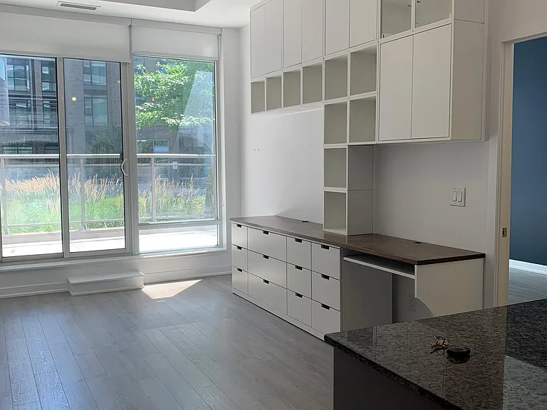 85 Duke St W #103 — Photo 3