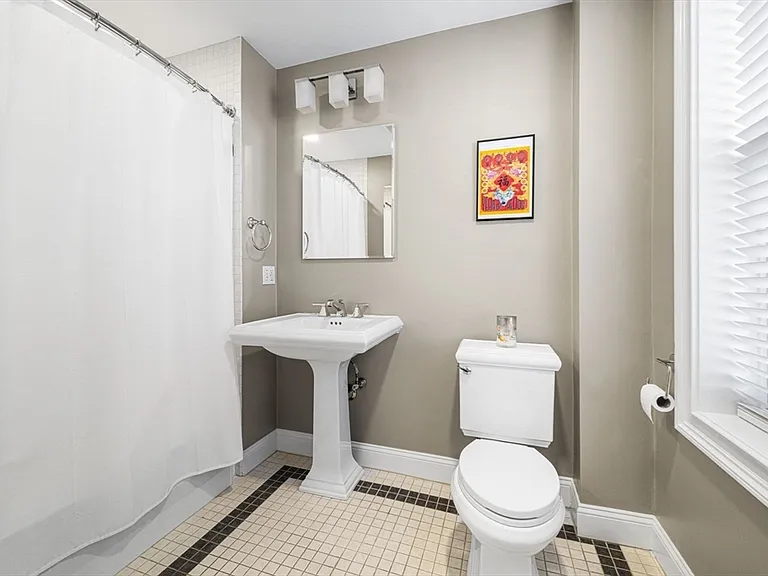 59 Rutland St #3 — Photo 17