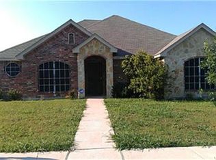 755 Willowood Ln, Lancaster, TX 75134