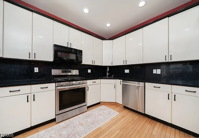 20 Pine Valley — Photo 10