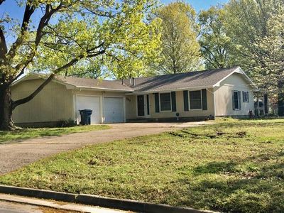 205 N Edgewood Dr, Coffeyville, KS, 67337