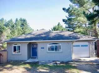 8984 Shelter Cove Rd, Whitethorn, CA 95589