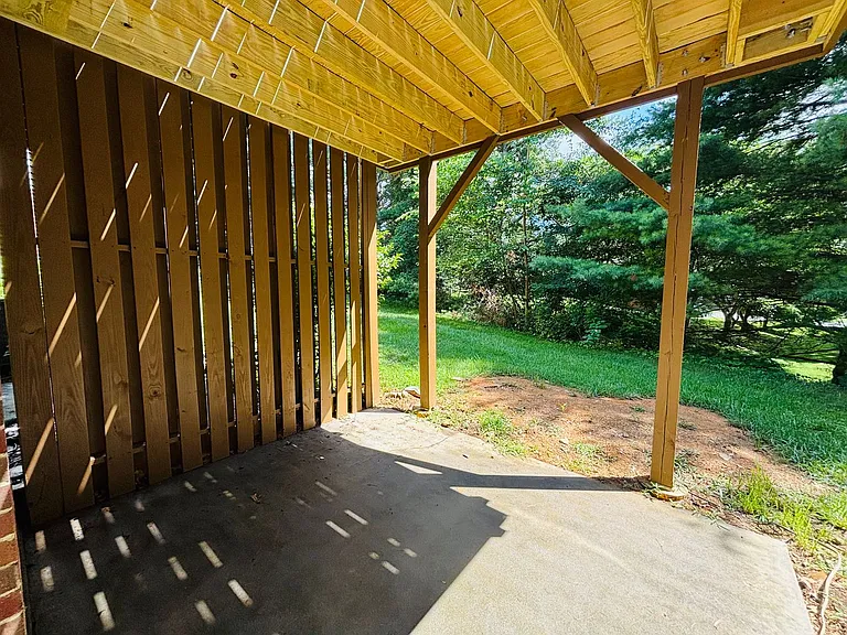 260 Bronze Leaf Dr — Photo 20