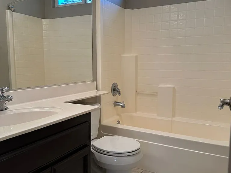 576 Sutherland Ranch Ln — Photo 17