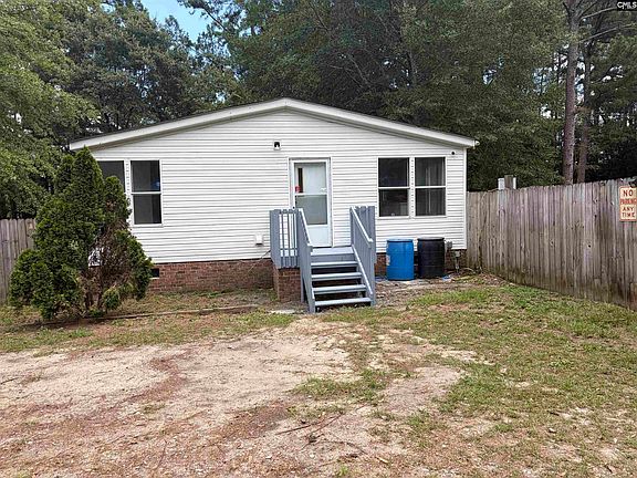 3rd image of 237 Woodcrest Ln