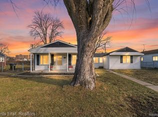 16933 Ziegler St, Taylor, MI 48180