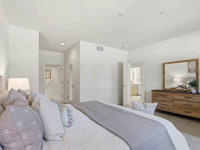 702 Elderberry Dr — Photo 11