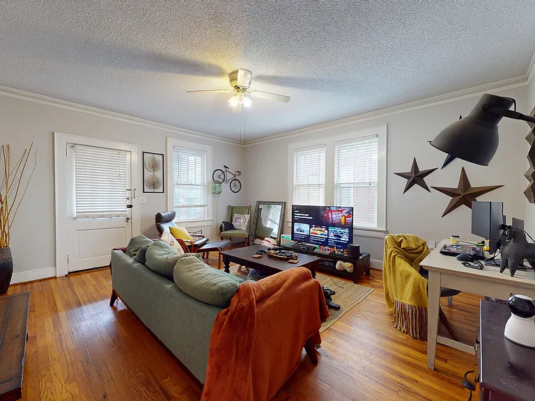 1028 Kinard Ct #1028 — Photo 6