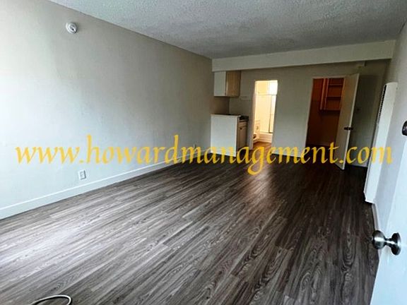 3rd image of 3655 Midvale Ave APT 16