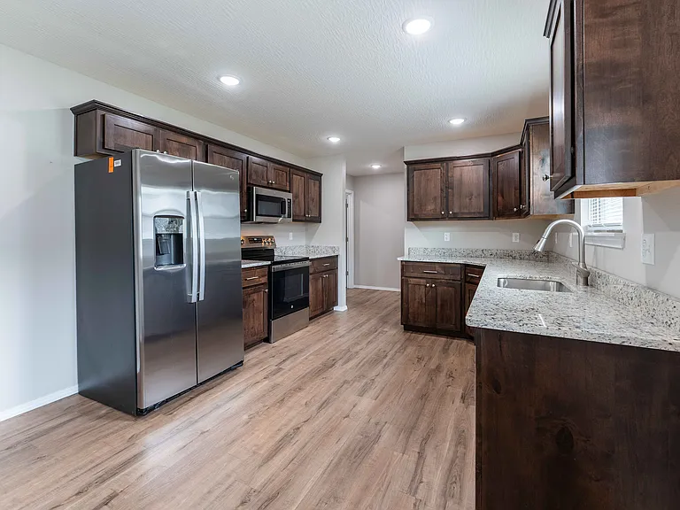 Oakwood Heights Townhomes — Photo 26