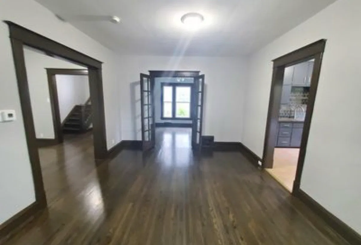 3 bed, 1400 sqft, $1,250 — Photo 1