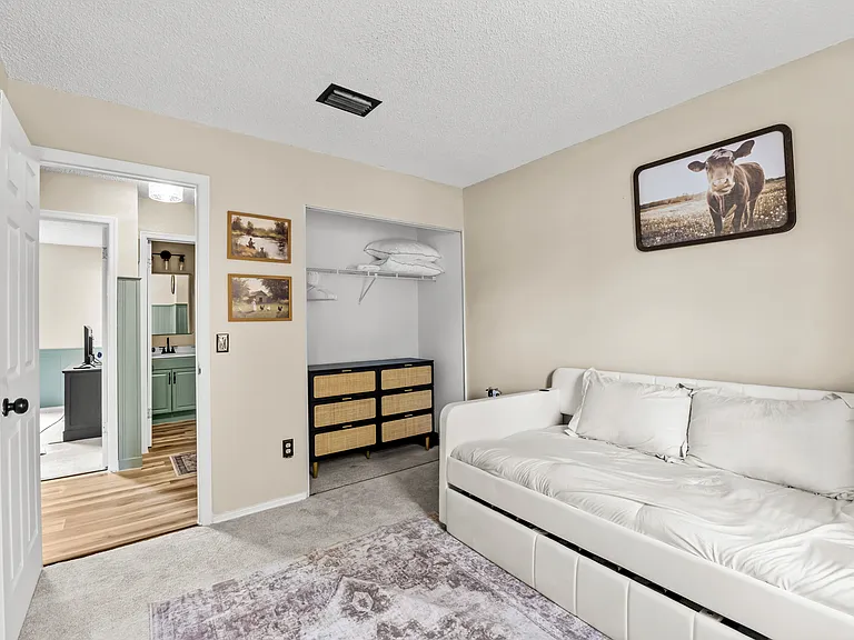 3165 SE East Blackwell Dr — Photo 25