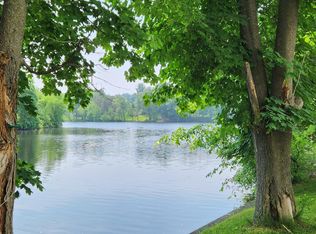 129 Glass St #3, Suncook, NH 03275