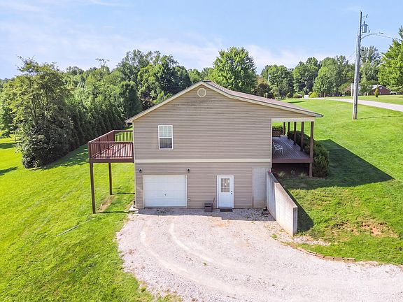 3rd image of 63 Meade Ln