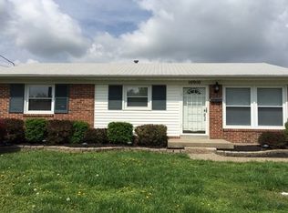 10910 Torrington Rd, Louisville, KY 40272