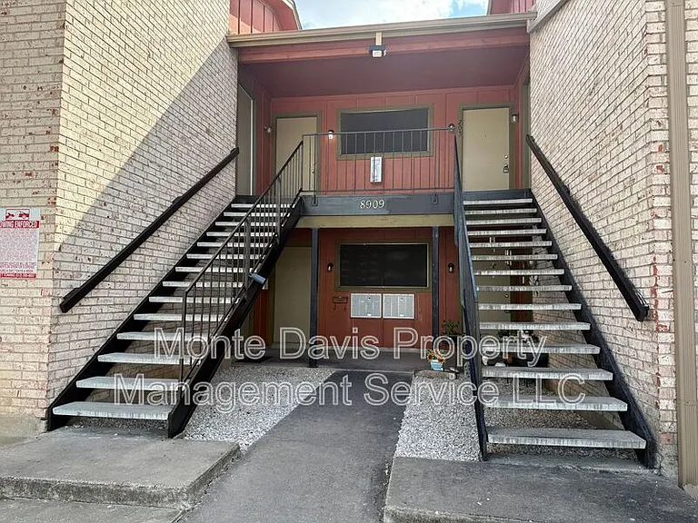8909 Parkfield Dr #102 — Photo 1