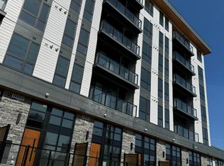 312 Erb St W #202, Waterloo, ON N2L 1W3