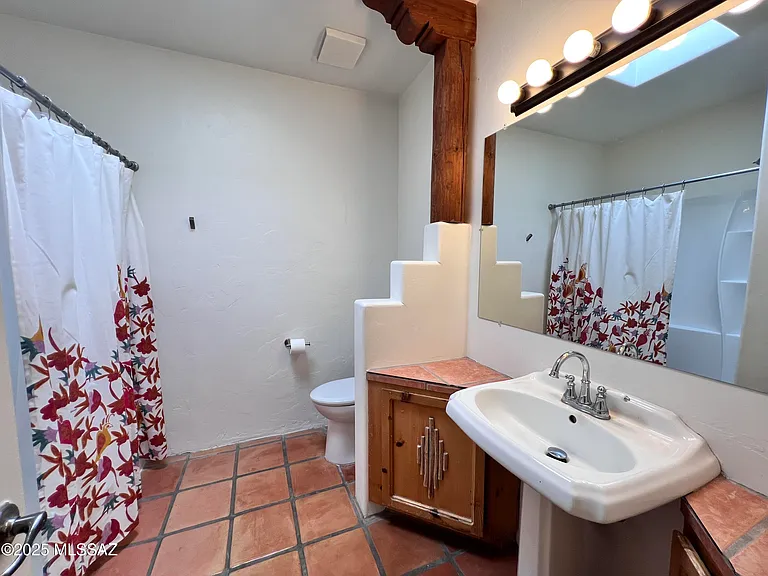 1040 N Wentworth Rd — Photo 34