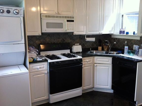 4th image of 3722 N Magnolia Ave #3