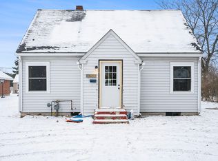 202 1st St, Sturgis, MI 49091