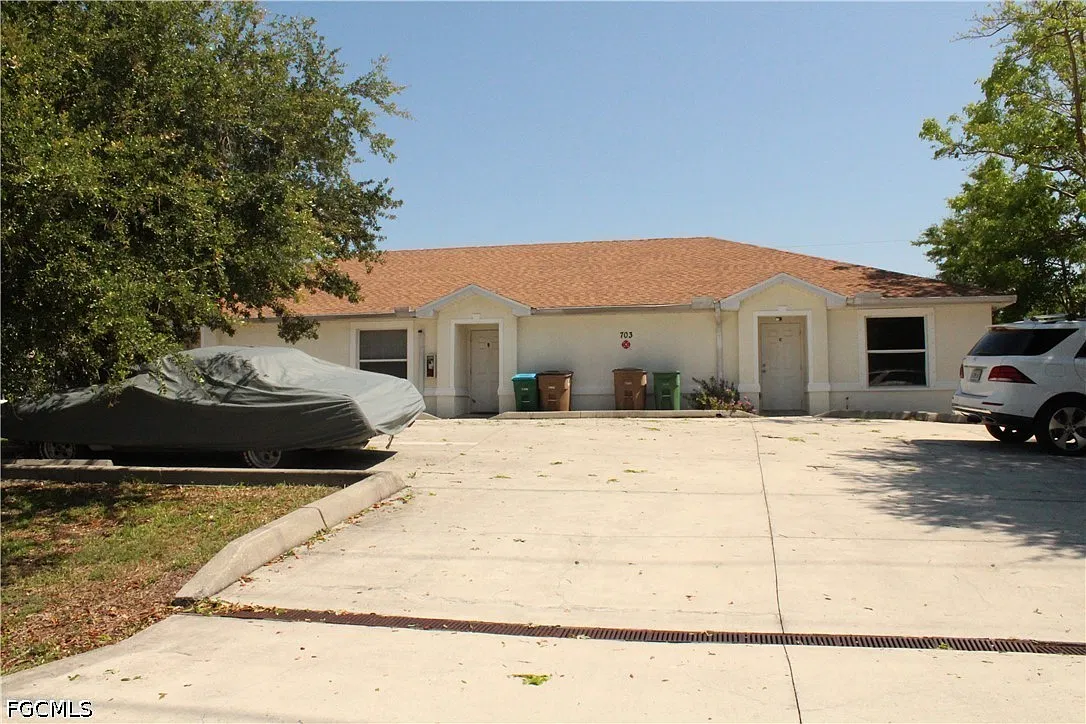 2 bed, 2.0 bath, 962 sqft, $1,200 — Photo 1