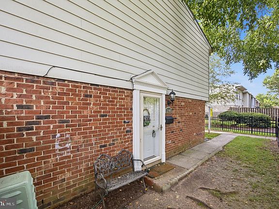 5th image of 2108 Ferguson Pl