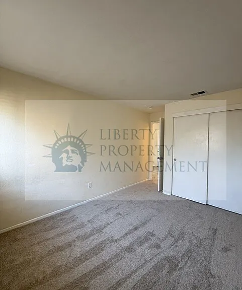 1819 S Cherokee Ln #71 — Photo 9