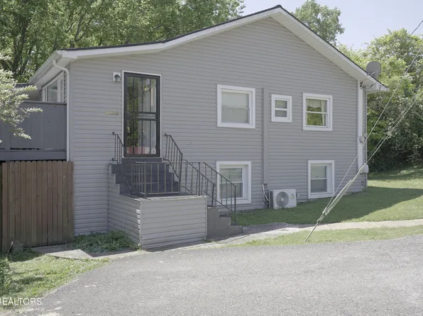 637 W Outer Dr, Oak Ridge, TN 37830