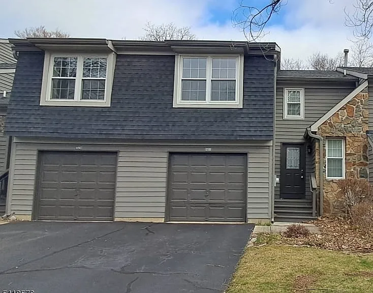 15 Andover Cir — Photo 1