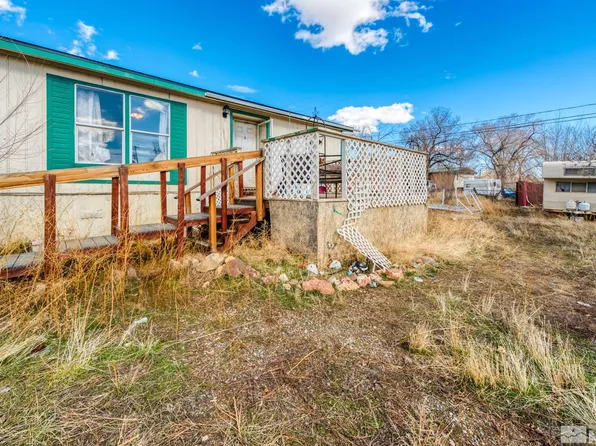 5620 Rilla Way, Sun Valley, NV 89433