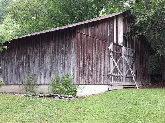 3rd image of 5540 State Highway 698