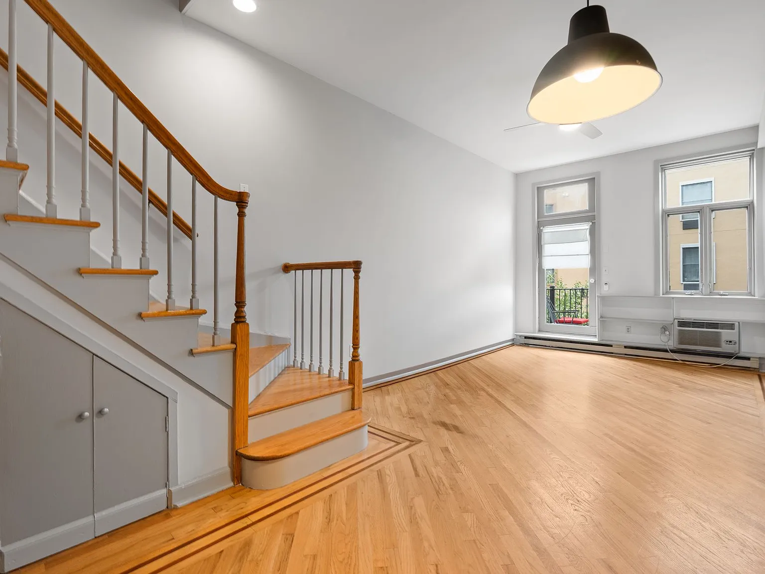 1 bed, 751 sqft, $3,800 — Photo 3