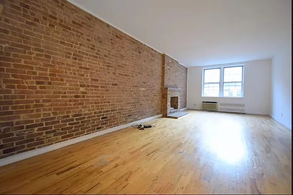 Rented by Cayenne Realty Group | media 4