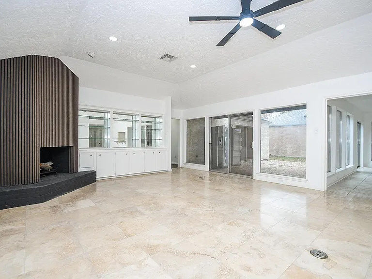 7822 Albin Ln — Photo 4