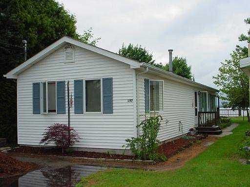 2nd image of 197 Namquid Dr