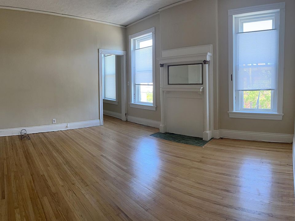 Room 2. 2nd living room or office. Windows facing Highland Ave.