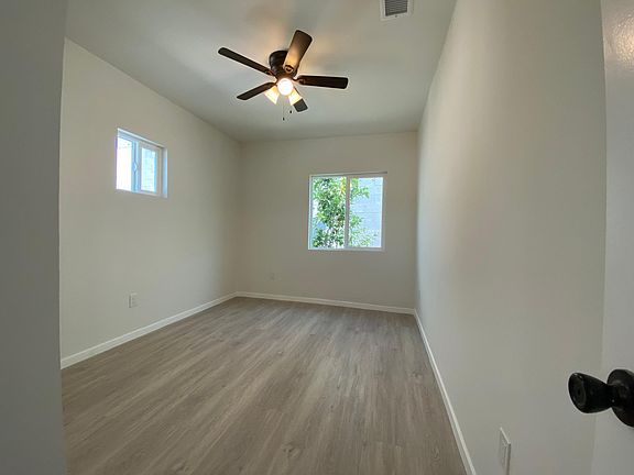 5th image of 1621 1/2 W Del Amo Blvd