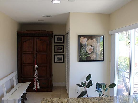 4th image of 3629 57th Avenue Dr W