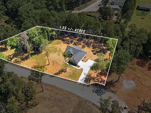 2nd image of 180 Edwards Rd