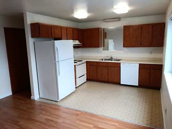 3rd image of 1160 Marshall St Unit C