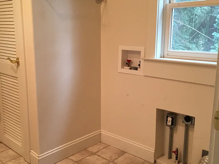228 B St — Photo 16