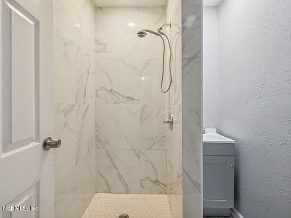 4th image of 1862 W 24TH Street