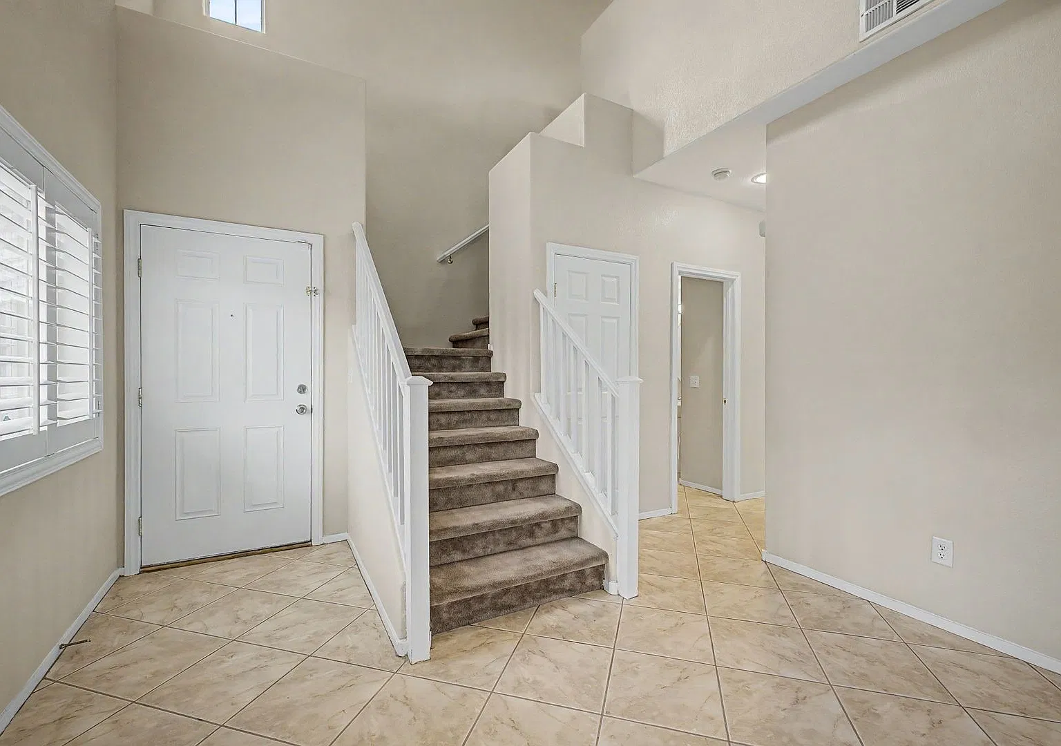 Close To N.A.F.B. Great Family Home In Sunrise Canyon Subdivision! — Photo 2